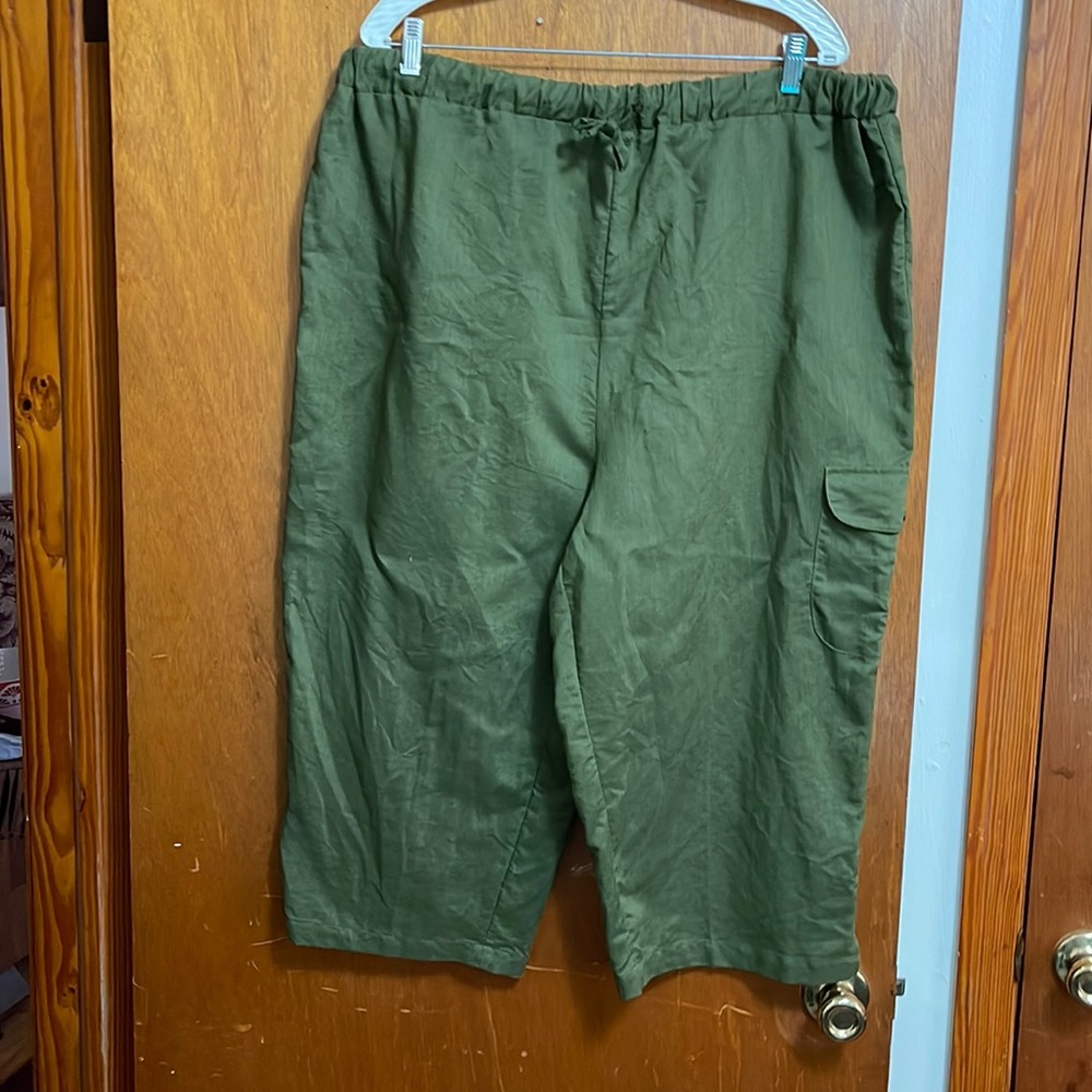 Women’s Nick & Sarah Plus Fashion 3X Dark Green Capris with Drawstring Closure
